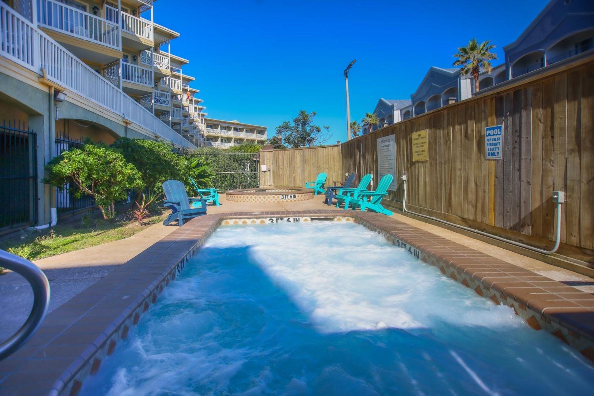 Sea-Renity Heated Pools Steps To The Beach Галвестон Екстер'єр фото